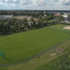 Ile metrów ma bieżnia wokół boiska szkolnego? Zaskakujące fakty!