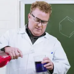 Czy nauczyciel biologii może uczyć przyrody? Sprawdź wymagania i przepisy