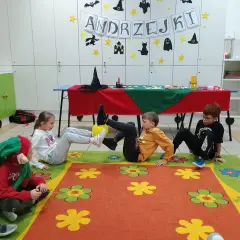 Jak prowadzić zajęcia w świetlicy szkolnej, aby zaangażować dzieci?