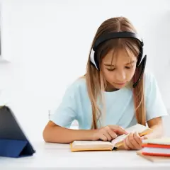 Jak przekonać rodziców do szkoły w chmurze i uniknąć problemów z edukacją