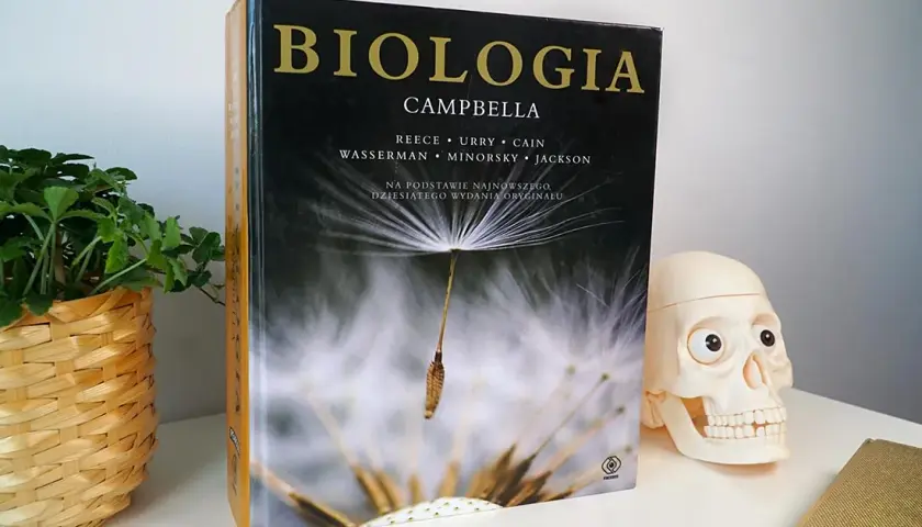 Biologia Campbella ile stron? Odkryj, co zawiera ta książka