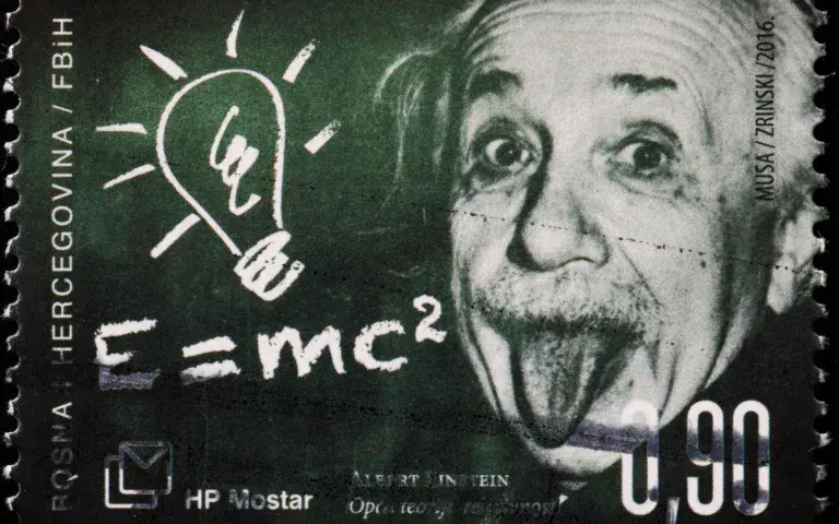Co odkrył Einstein? Najważniejsze odkrycia naukowe i ich wpływ na świat